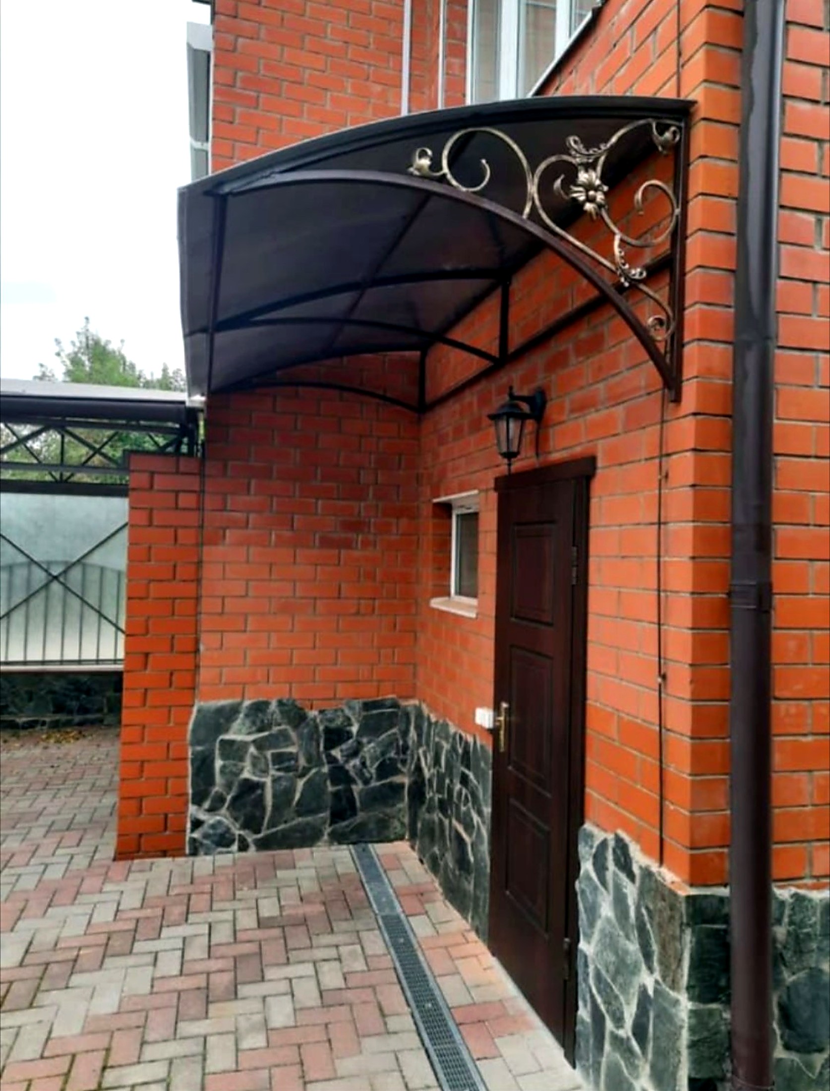 Козырёк — работа Ковка Данила